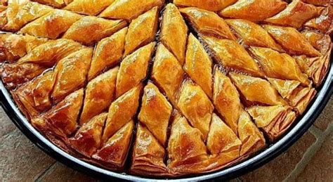 dolci tipici albanesi|Le prelibatezze dolci dellAlbania: Baklava, Dolci alle Noci e。